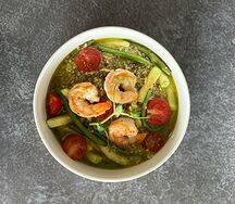 Суп с киноа и креветками