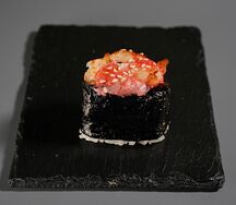 Запечённый гункан с креветкой