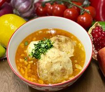 Манты с бульоном