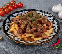 Картофель фри с мясом