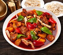 Тушеная курица с картофелем и овощами