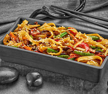 Удон с овощами под соусом терияки