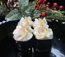 Ролл с курицей и сыром