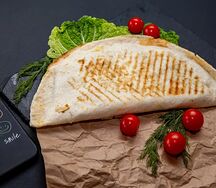 Чебурек на гриле свиной