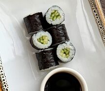 Маки с огурцом