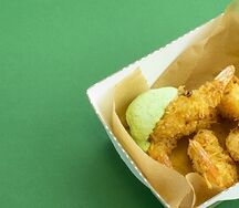 Креветки Баунти с соусом халапеньо