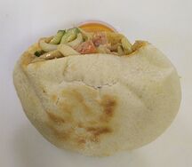 Шаурма в пите с курицей