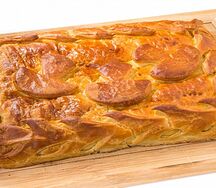 Пирог с картофелем, сыром и грибами
