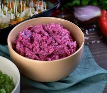 Свекла с майонезом и чесноком