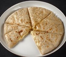 Сырная лепешка а-ля хачапури
