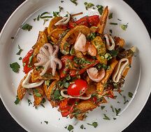 Жареха с морепродуктами