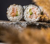 Маки с креветкой