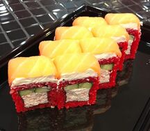Ролл Сяке Люкс