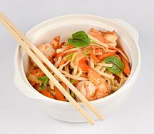 Wok с креветкой