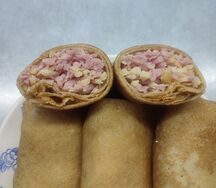 Блины, фаршированные ветчиной и сыром