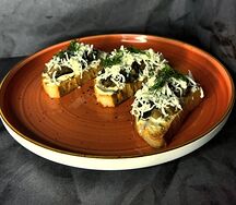Брускетта с грибами 