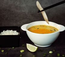 Том ям с курицей