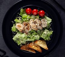 Салат Цезарь с курицей 