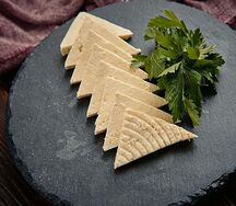 Брынза с зеленью