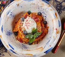Блины с соусом соленая карамель