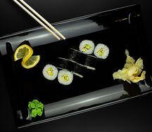 Маки с авокадо