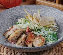 Д* Салат Цезарь с курицей