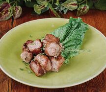 Шашлык из свинины с маринованным луком