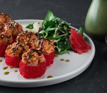 Запечённая калифорния с лососем
