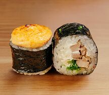 Ролл запеченный с курицей