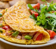 Омлет с ветчиной и сыром