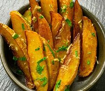 Картошечка по-домашнему с чесночком и пряными травами