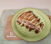 Блинчик с яблоком и карамелью