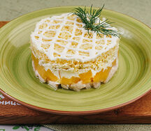 Салат Курица с ананасами