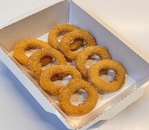 Луковые кольца в панировке