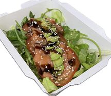 Салат с семгой и авокадо 