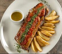 Ребра свиные, запеченные с картофелем