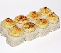Запеченный ролл с крабом