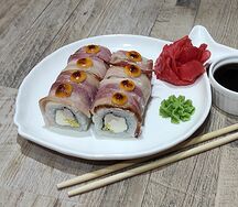 Запечённый с Беконом и салатом