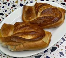 Булочка с джемом
