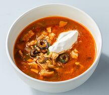 Солянка куриная со сметаной