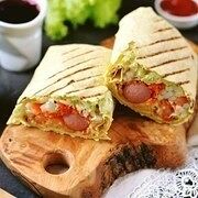 Шаурма Авторская с сосисками и сыром