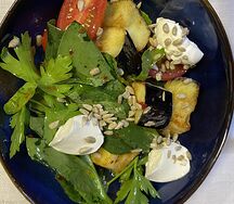 Салат с баклажанами и сливочным сыром