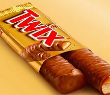 Шоколадный батончик twix