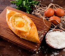 Хачапури с беконом
