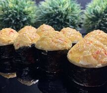 Запеченный с крем-крабом и окунем