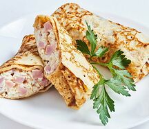 Mega блины с сыром, нежной ветчиной
