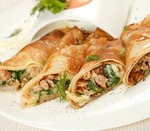 Блины с курицей, сыром, яйцом