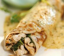 Mega блины с курицей, сыром, яйцом