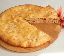 Пирог с курицей и томатом
