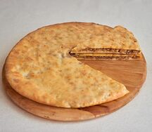 Пирог осетинский с мясом и капустой